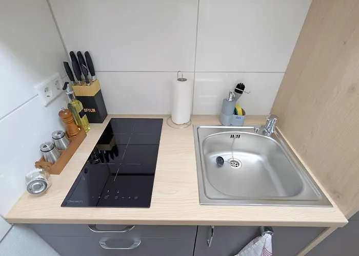 Westersuites - Cocoa - 1br Zentral Wlan 2 Betten Kueche Apartment